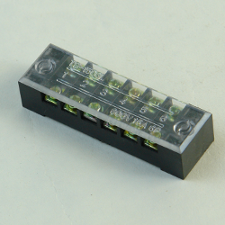 Блок зажимов 0,5-1,5мм2, 15A/600V/6 зажимов